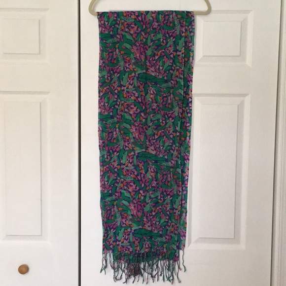 Lilly Pulitzer Murfee Scarf - Picture 1 of 2
